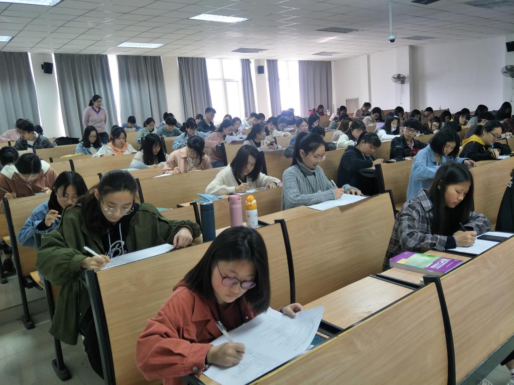 英国上市公司365