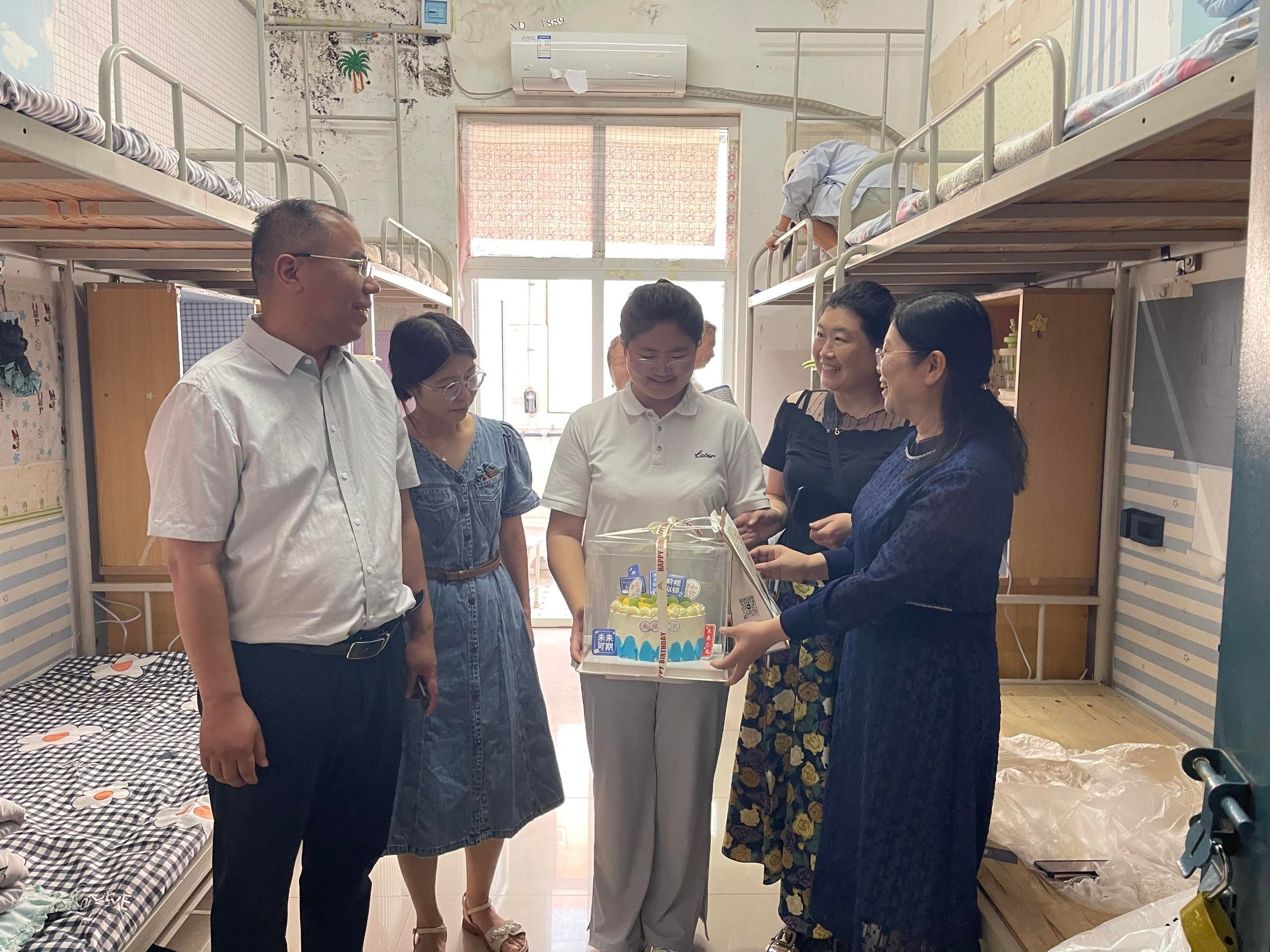 英国上市公司365