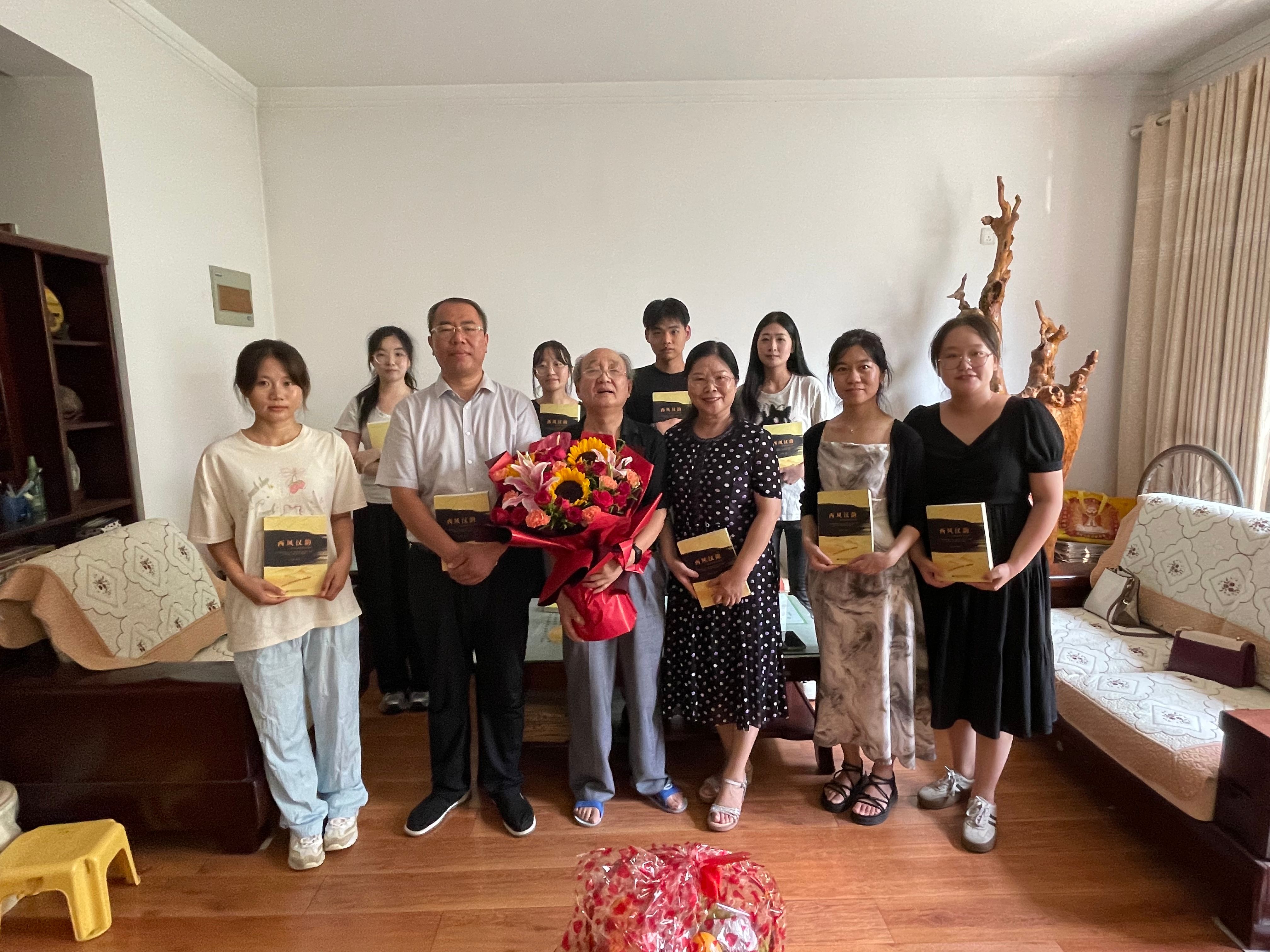 英国上市公司365